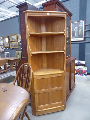 Lot 5206 - Ercol corner unit with cupboard under