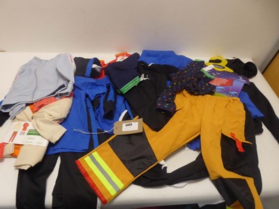 Lot 3455 - Large selection of children's clothing items