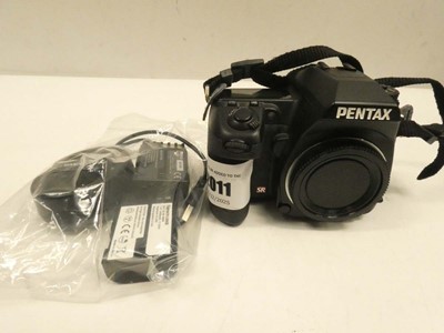 Lot 2011 - Pentax K-5 digital camera with accessories