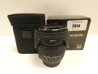 Lot 2014 - Sigma 18-50mm F2.8 EX DC Macro lens, boxed