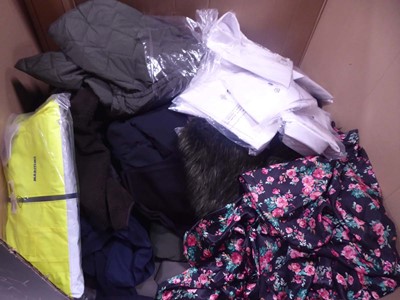 Lot 3475 - Pallet containing mixed ladies and men's clothing