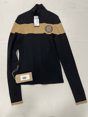 Lot 3486 - Hugo Boss filka ski jumper in black size...