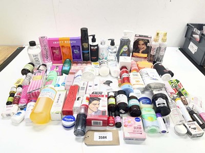 Lot 3584 - Large bag of mixed toiletries