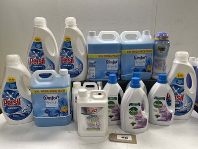 Lot 3590 - 14x Large bottles of fabric softeners and...