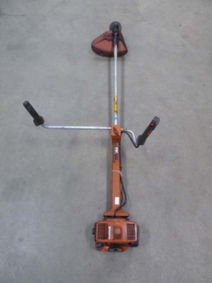 Lot 4106 - Husqvarna 232R petrol strimmer