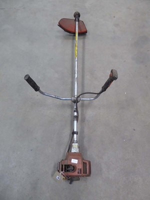 Lot 4107 - Stihl FS108 petrol strimmer