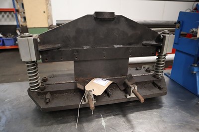 Lot 6 - 15" sheet metal folding jig