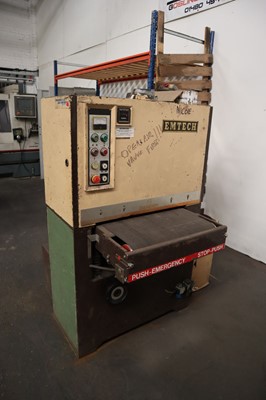 Lot 30 - Emtech 600mm wide belt sander