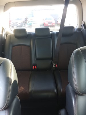 Lot 100 - FJ60 VFF, 2011 Nissan Elgrand Highway Star...