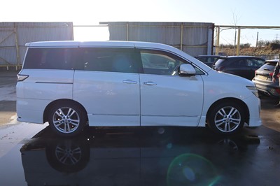 Lot 100 - FJ60 VFF, 2011 Nissan El Grand Highway Star...