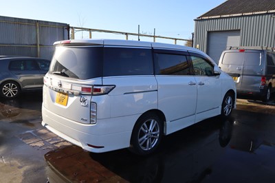Lot 100 - FJ60 VFF, 2011 Nissan El Grand Highway Star...