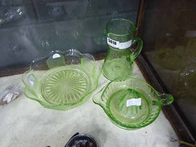 Lot 5016 - Three items of green uranium type glass...