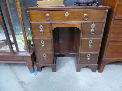 Lot 5019 - 19th Century oak knee hole desk