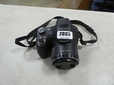 Lot 2033 - Sony DSCH400 camera
