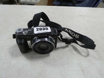 Lot 2035 - Sony DSCH3K camera