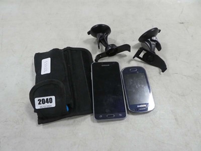 Lot 2040 - 2 Samsung mobile phones, mobile phone holders,...