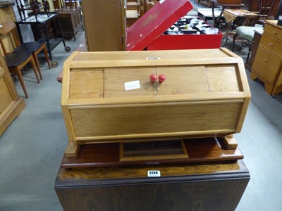 Lot 5138 - Oak tombola tumbler