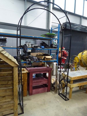 Lot 4243 - Black metal garden arch