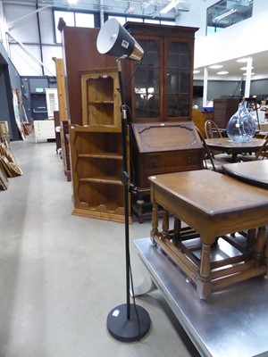Lot 5151 - Modern black and gold finished standard lamp