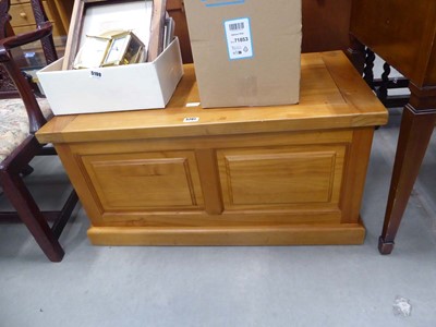 Lot 5201 - Modern pine blanket box