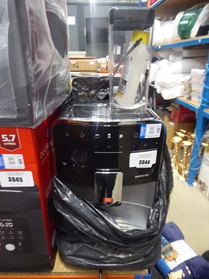 Lot 3044 - Unboxed coffee machine