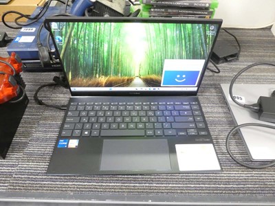 Lot 2094 - Asus Zen Book UX425EA with Intel i5-1135G7...