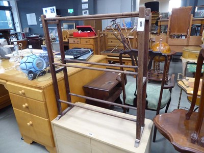 Lot 5174 - Vintage towel rail