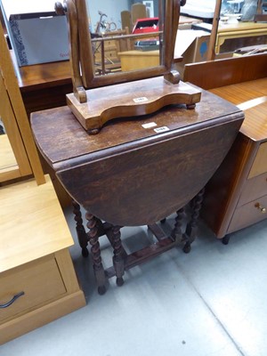 Lot 5188 - Small oak drop leaf table on barley twist legs