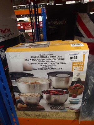 Lot 3103 - Stainless steel mixing bowls