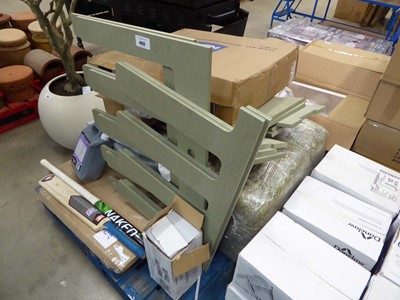 Lot 4252 - Pallet of a quantity items to include MDF...