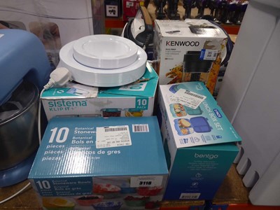Lot 3118 - Kenwood chopper, lunch box sets, serving bowls,...