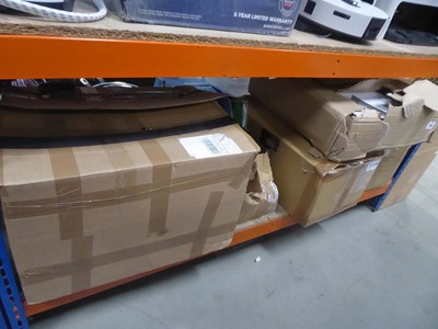 Lot 3149 - 2 bays containing various items to include...