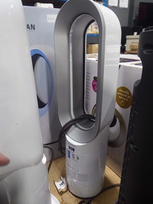 Lot 3179 - Tower fan, no remote