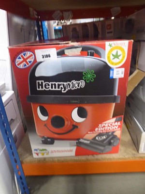 Lot 3186 - Henry micro vacuum cleaner with box