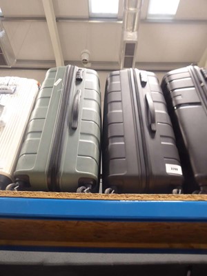 Lot 3268 - 2 large hard shelled American Tourister suitcases