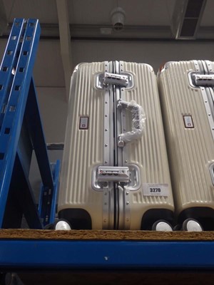 Lot 3270 - Swiss military hard shelled suitcase