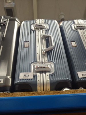 Lot 3272 - Swiss military hard shelled suitcase