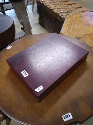 Lot 5322 - Cutlery canteen with a quantity of flatware