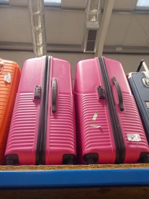 Lot 3277 - 2 large hard shelled American Tourister suitcases