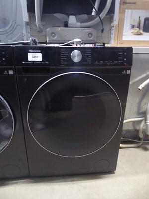 Lot 3241 - Hisense 12KG washing machine