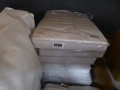 Lot 3296 - 8 Sanderson bedding sets