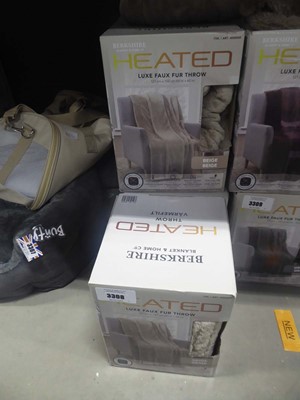 Lot 3308 - 7 Berkshire heated throws