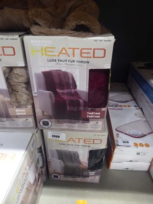 Lot 3309 - 6 Berkshire heated throws