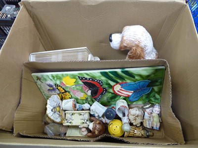 Lot 5366 - Box containing dog and other ornaments plus a...