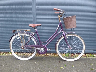 Lot 4032 - Woodstack purple town bike with front basket