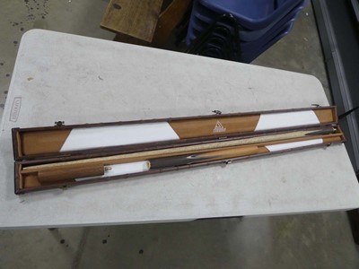 Lot 2229 - Cuesoul snooker cue in case