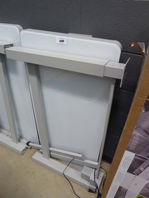 Lot 4309 - Unboxed Tresanti rise and fall desk