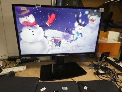 Lot 2238 - Panasonic TX32FS503B 32" TV with stand and remote