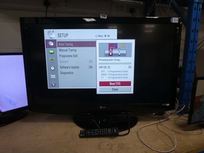 Lot 2245 - LG 42LH20FD 42" TV with stand and remote