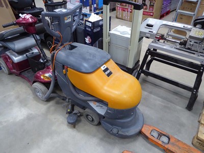Lot 4340 - Taski Swingo floor cleaner (240v)
